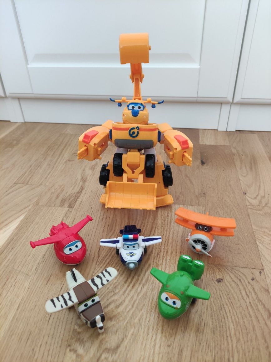 Super wings robot plus 6 samolotów