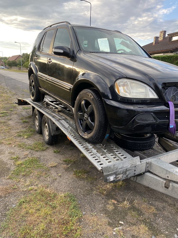 Mercedes ML W163 AMG Maska Przednua