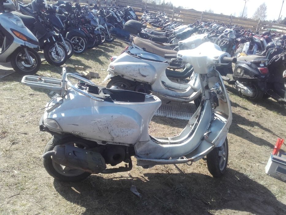 Piaggio vespa lx50 lx 50 silnik koło felga lampa amortyzator części