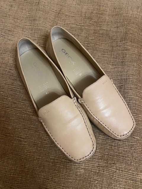 Продам шкіряні жіночі мокасини