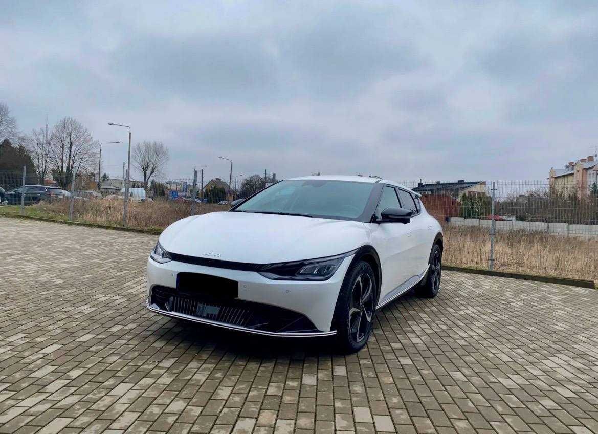 У продажі Kia EV6 2023