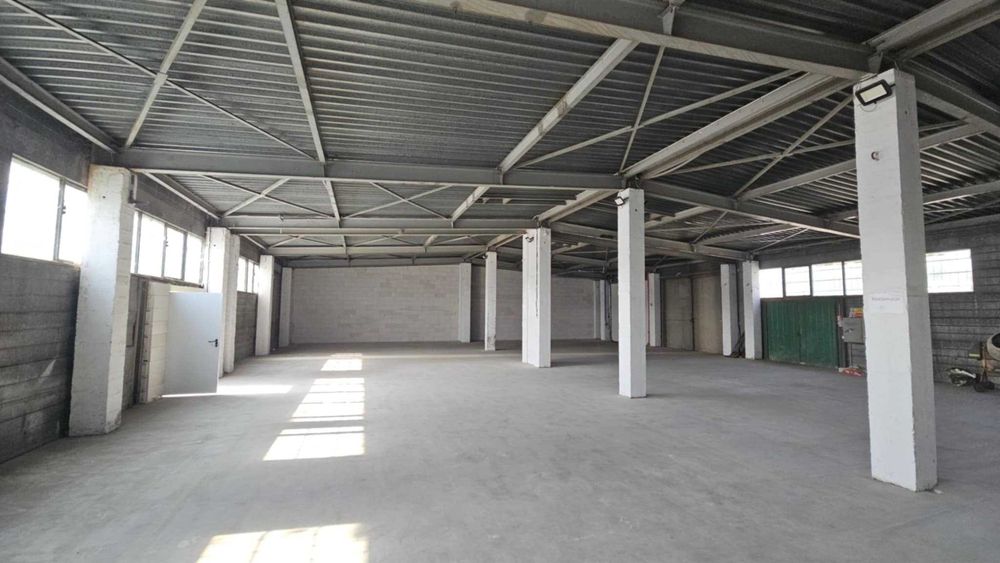 Magazyn 450m2, duże bramy wjazdowe, plac