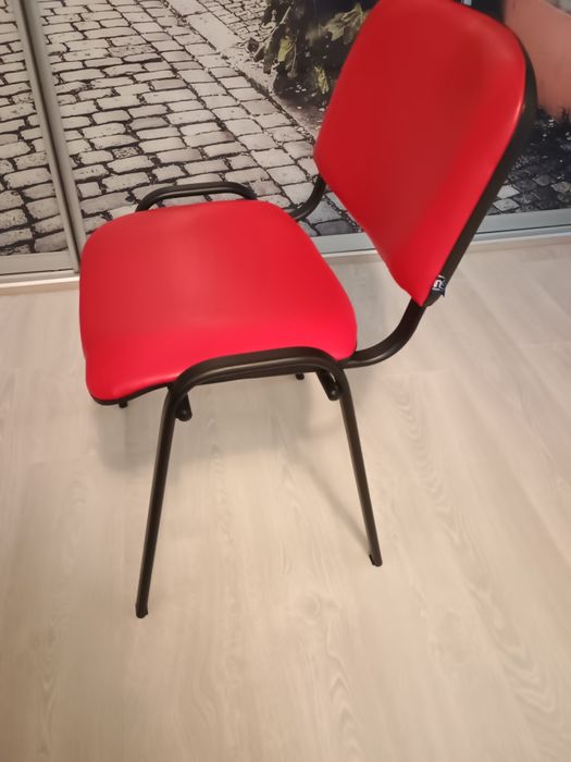 Продаю стільці...