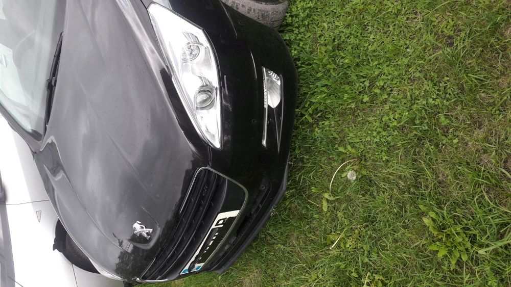 Peugeot 508 на запчастини 2012р двері капот фори .