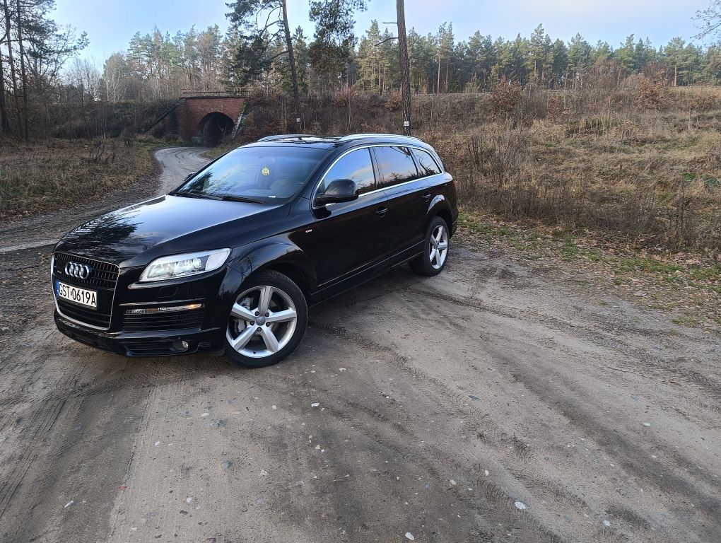 Sprzedam Audi Q7