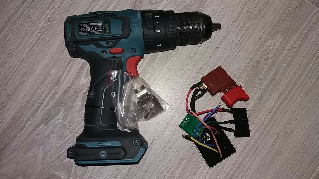Włącznik NOWY wkrętarka Erbauer ECD18-Li-2 18V EXT