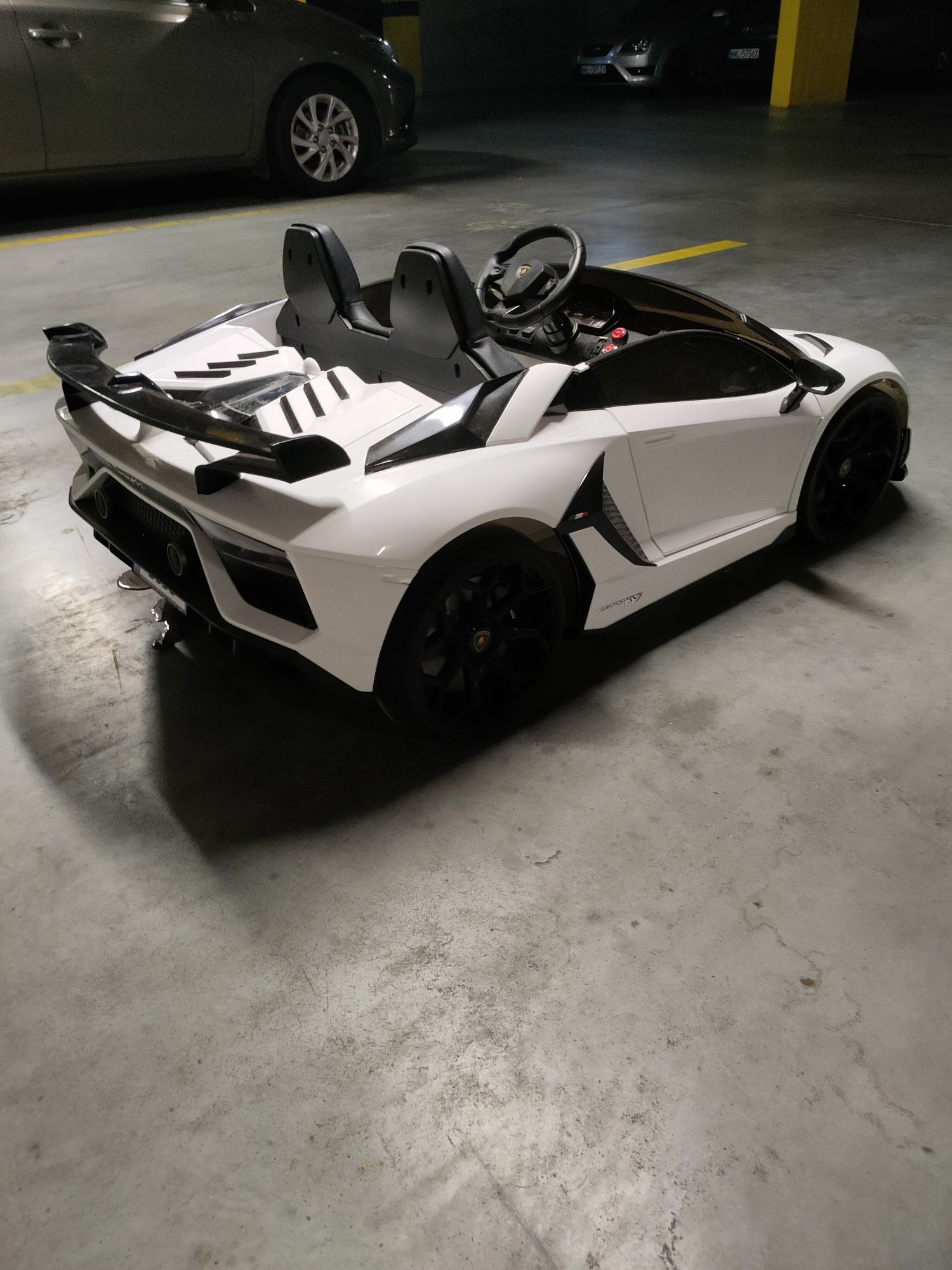 Lamborghini Aventador zdalnie sterowany z funkcją drift