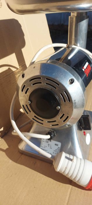 М'ясорубка професійна Sirman TC 22 E (380) мясорубка