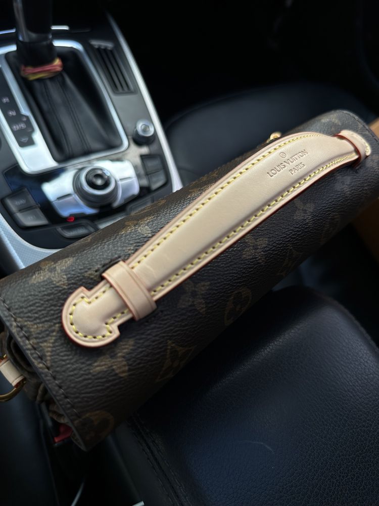 Сумочка louis vuitton pochette metis