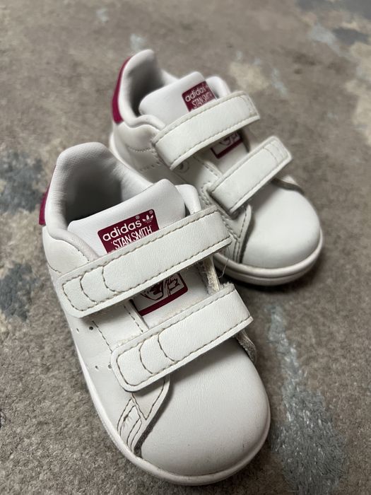 Кроссовки adidas детские 20 размер