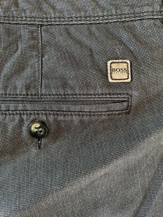 Calças castanhas (com padrão) da Boss