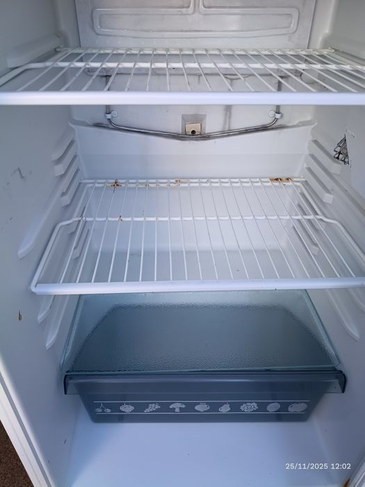 Frigorífico usado acessível