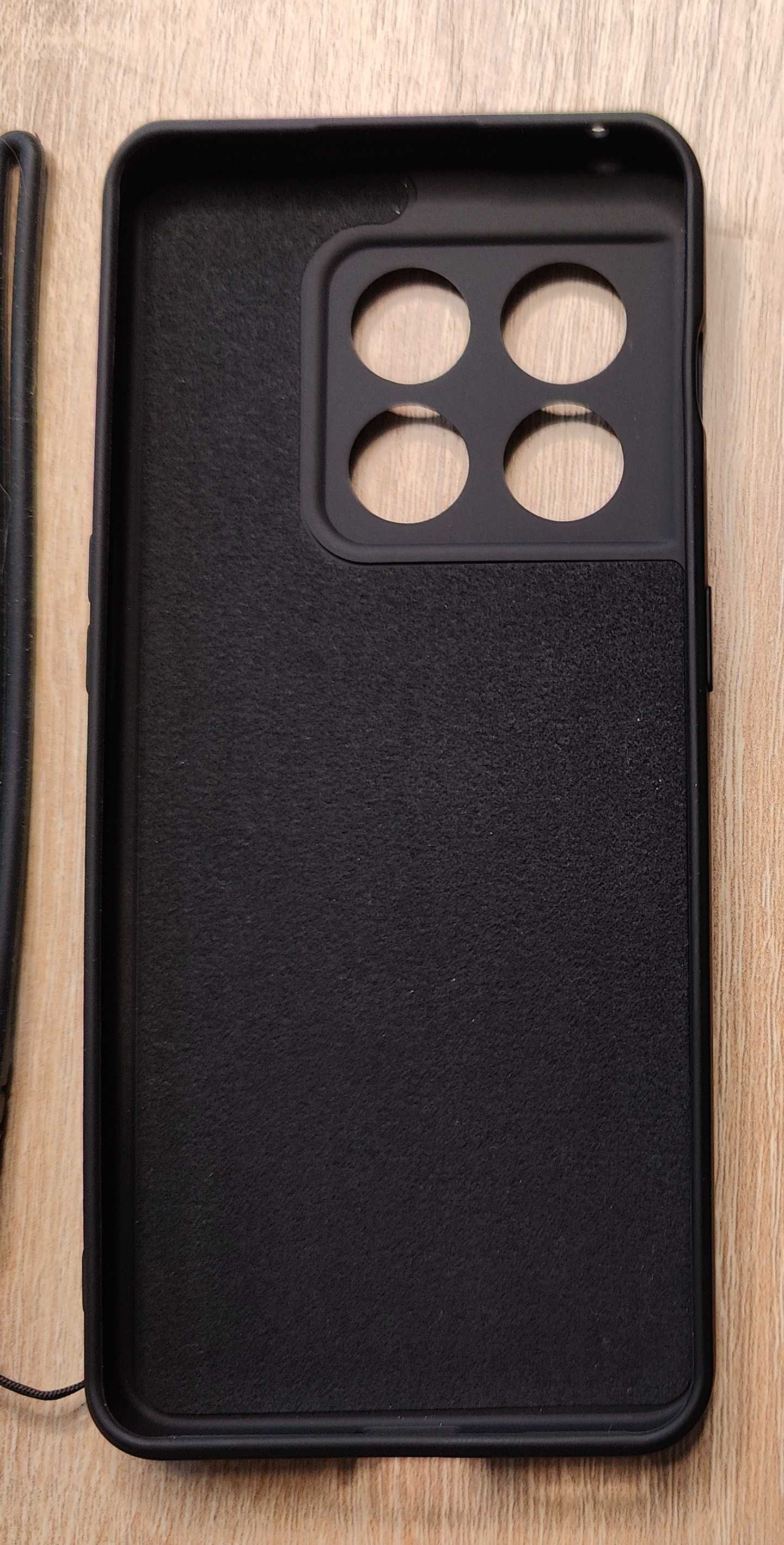 Чехол OnePlus 10 Pro с логотипом.