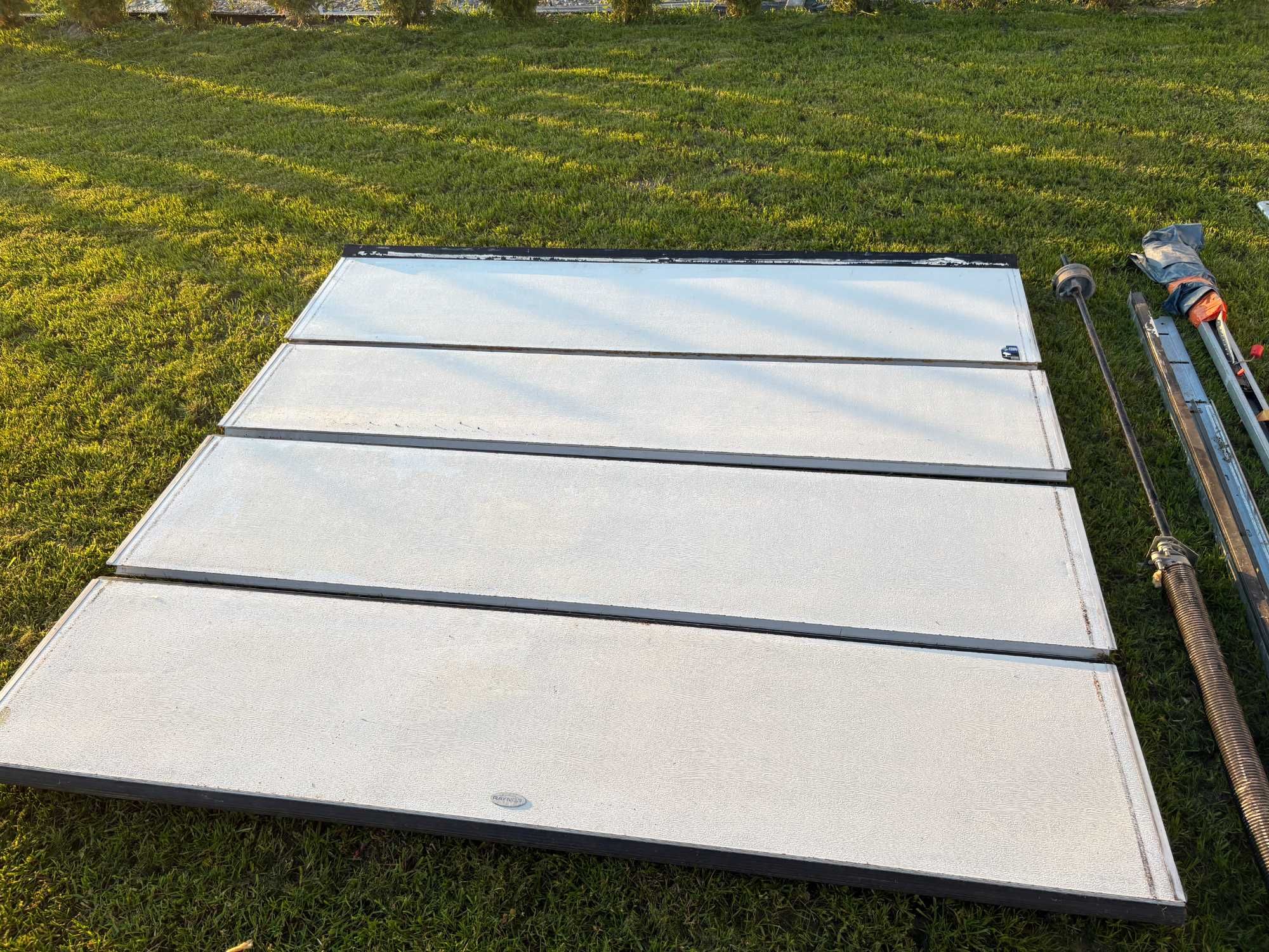 Brama segmentowa 2,4x2,1m z automatem ocieplana