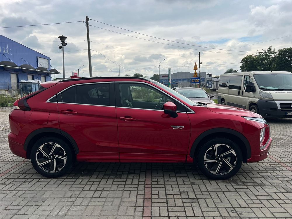 Mitsubishi Eclipse Cross  plugIn