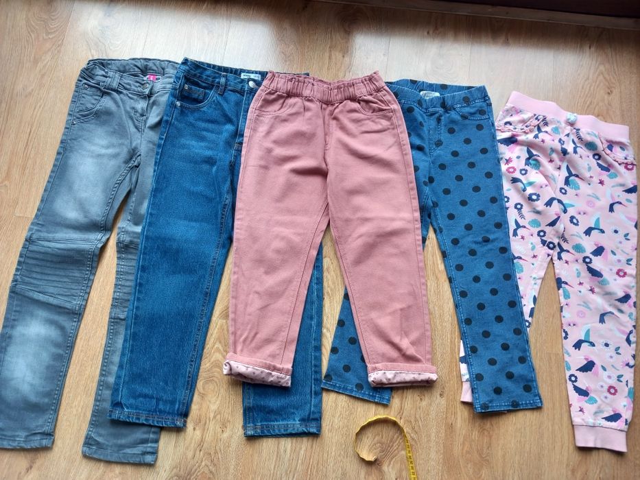 Zestaw 5 spodni dziewczęcych r.128 do 146