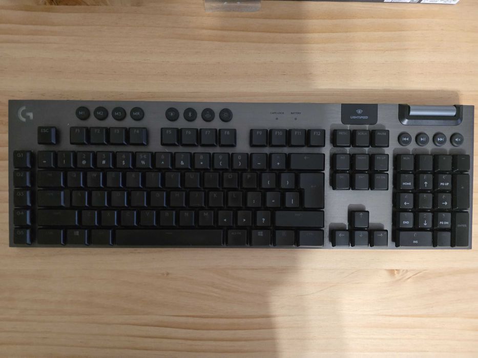 Logitech G915 Lightspeed Clicky