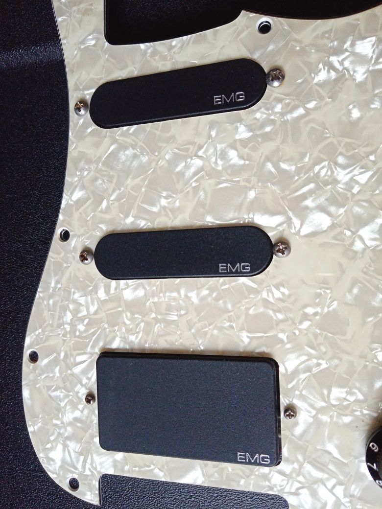 EMG set 1 x 81 Humbucker 2 x Single-Coil