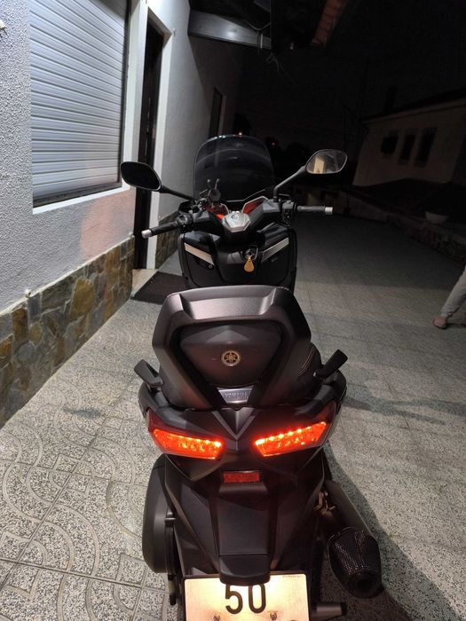 Yamaha x-max 125