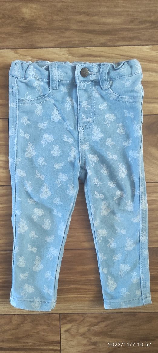 Spodnie 86 jeans'y w kwiaty dla dziewczynki