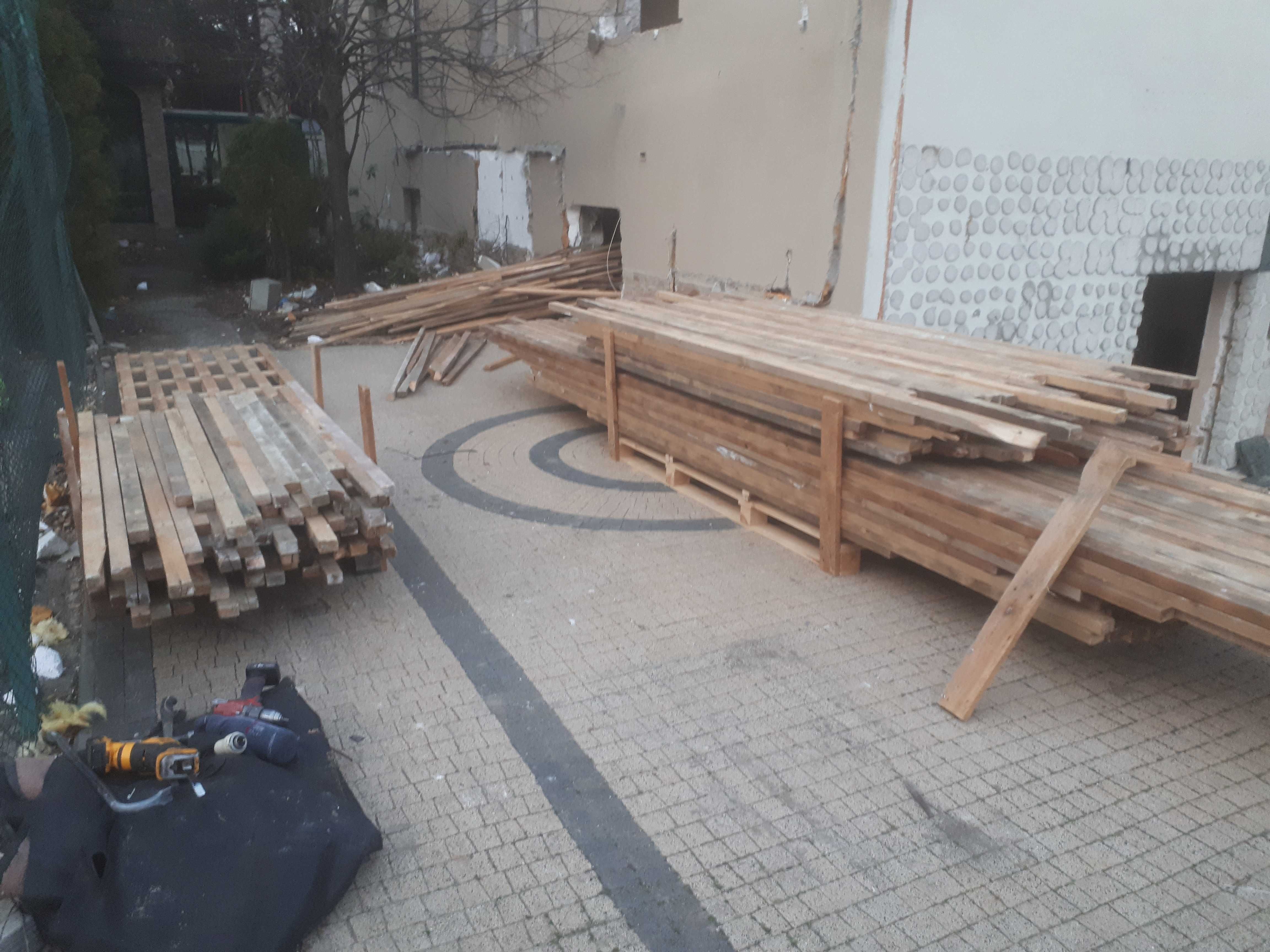 Drewno kantówki konstrukcyjne na dach