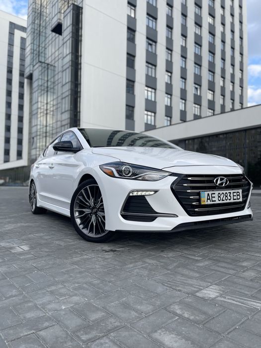 Hyundai Elantra Sport  2018 White 1.6L turbo