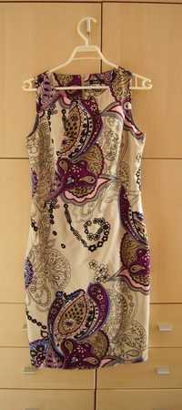 Elegancka sukienka aksamitna, wzory orientalne kwiaty S/M M&Co