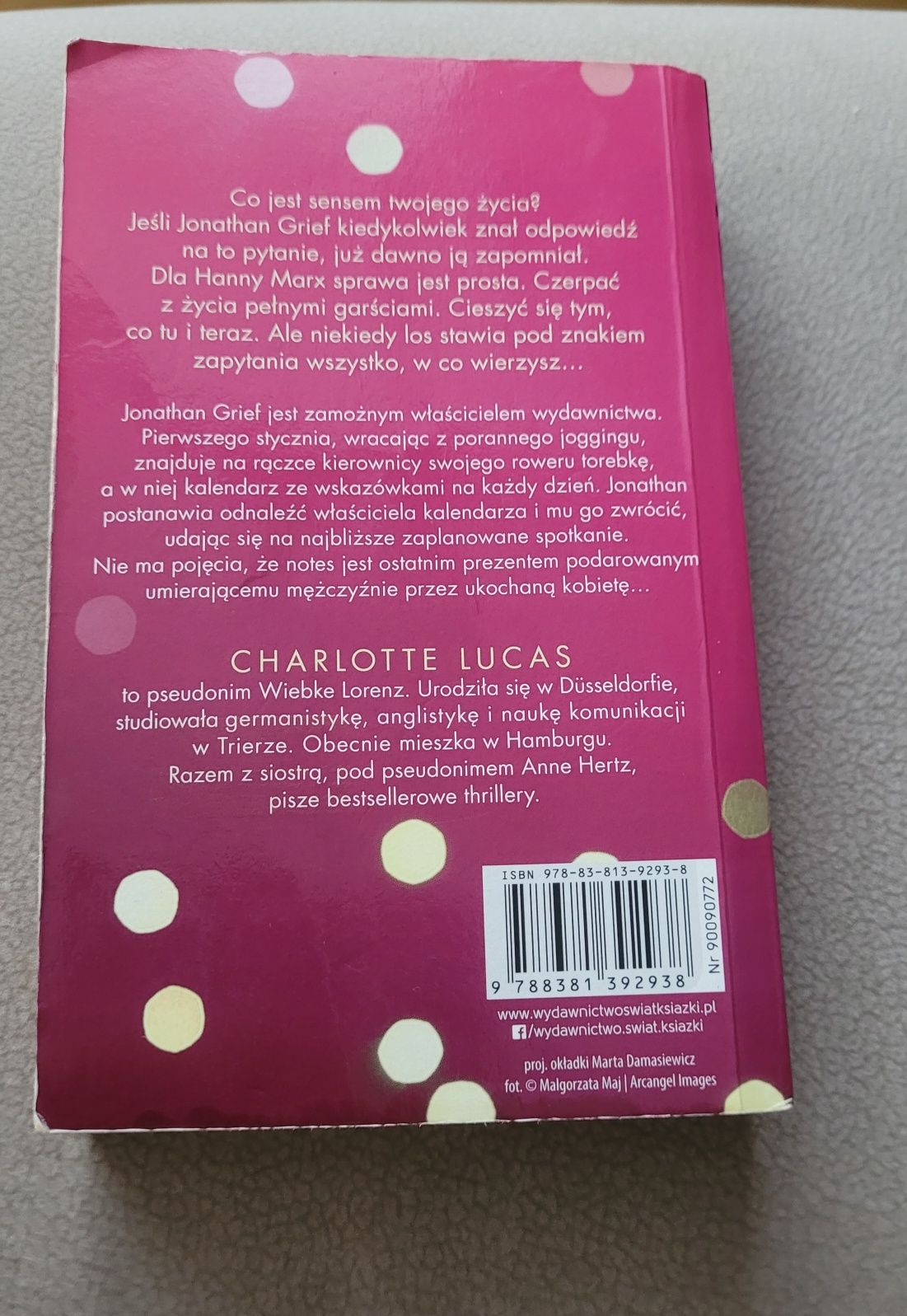 Książka Idealny Rok Charlotte Lucas
