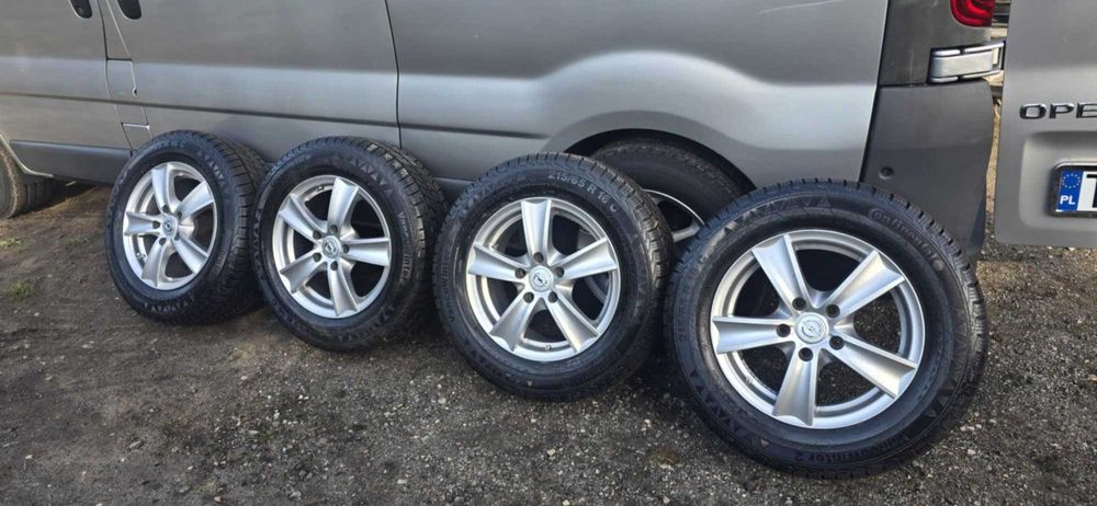 Alufelgi Trafic Vivaro 16" 5x118 oryginalny rozstaw Nowe opon 2023