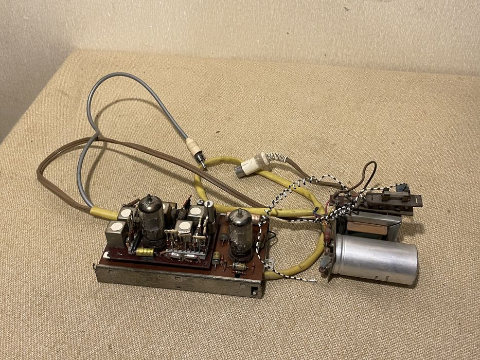 Редкий ламповый ФМ стерео декодер 60-х TELEFUNKEN Stereo-Decoder 1