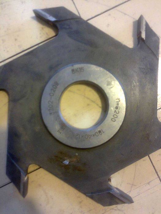 Инструмент деревообрабатывающий