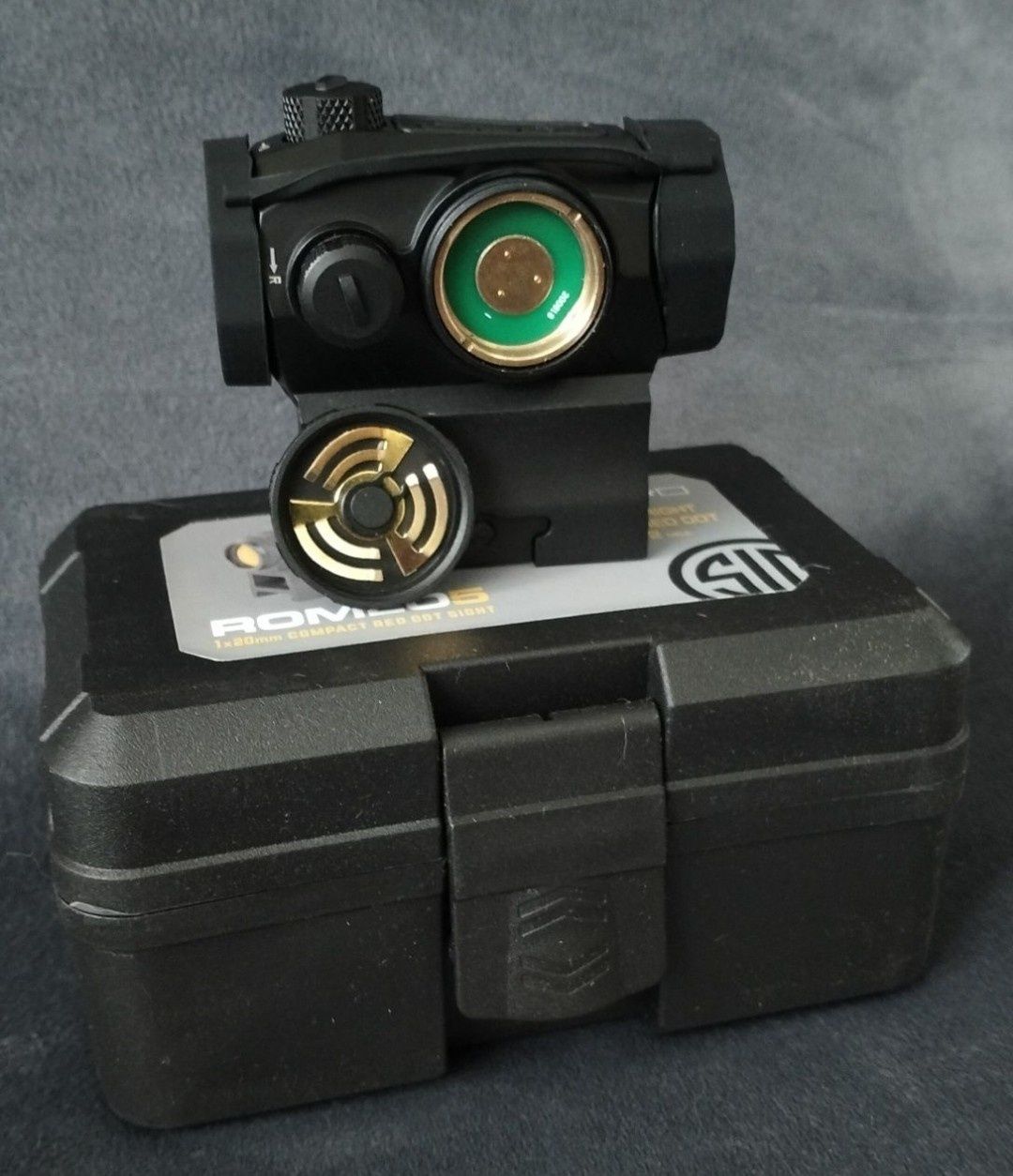 Коліматорний приціл SIG SAUER ROMEO5 TREAD 1x20