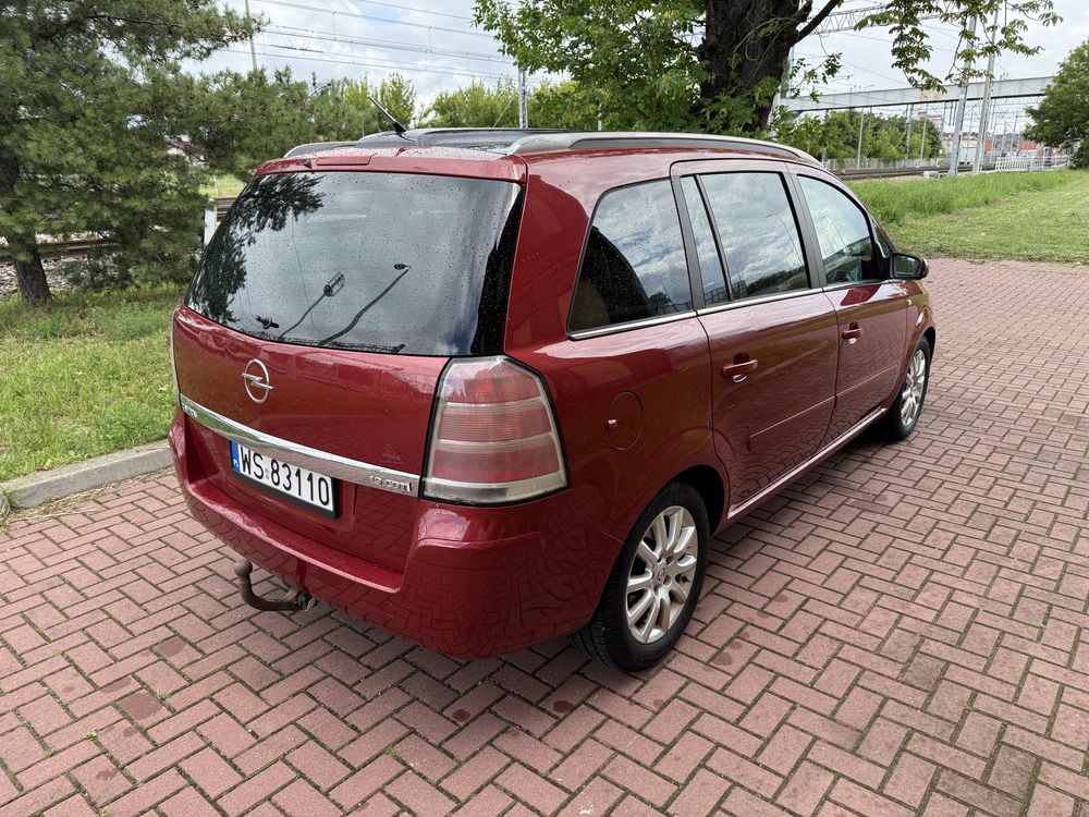 Opel Zafira Cosmo 1.9 120KM Bi-xenon, panorama, 7 osob