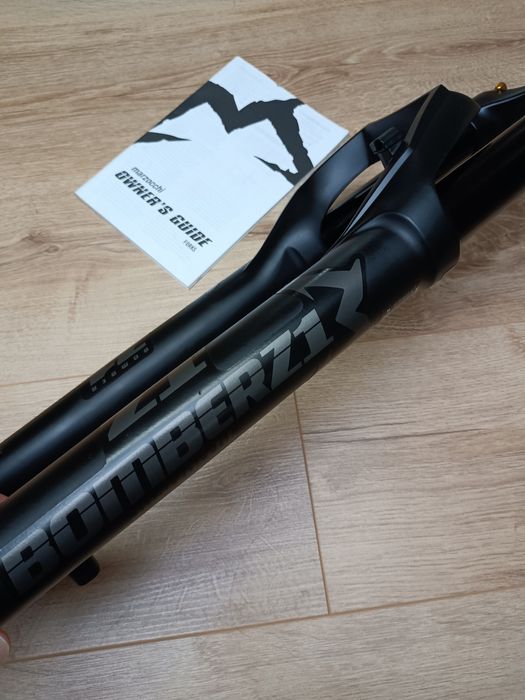 Suspensão Marzocchi Bomber Z1 160mm