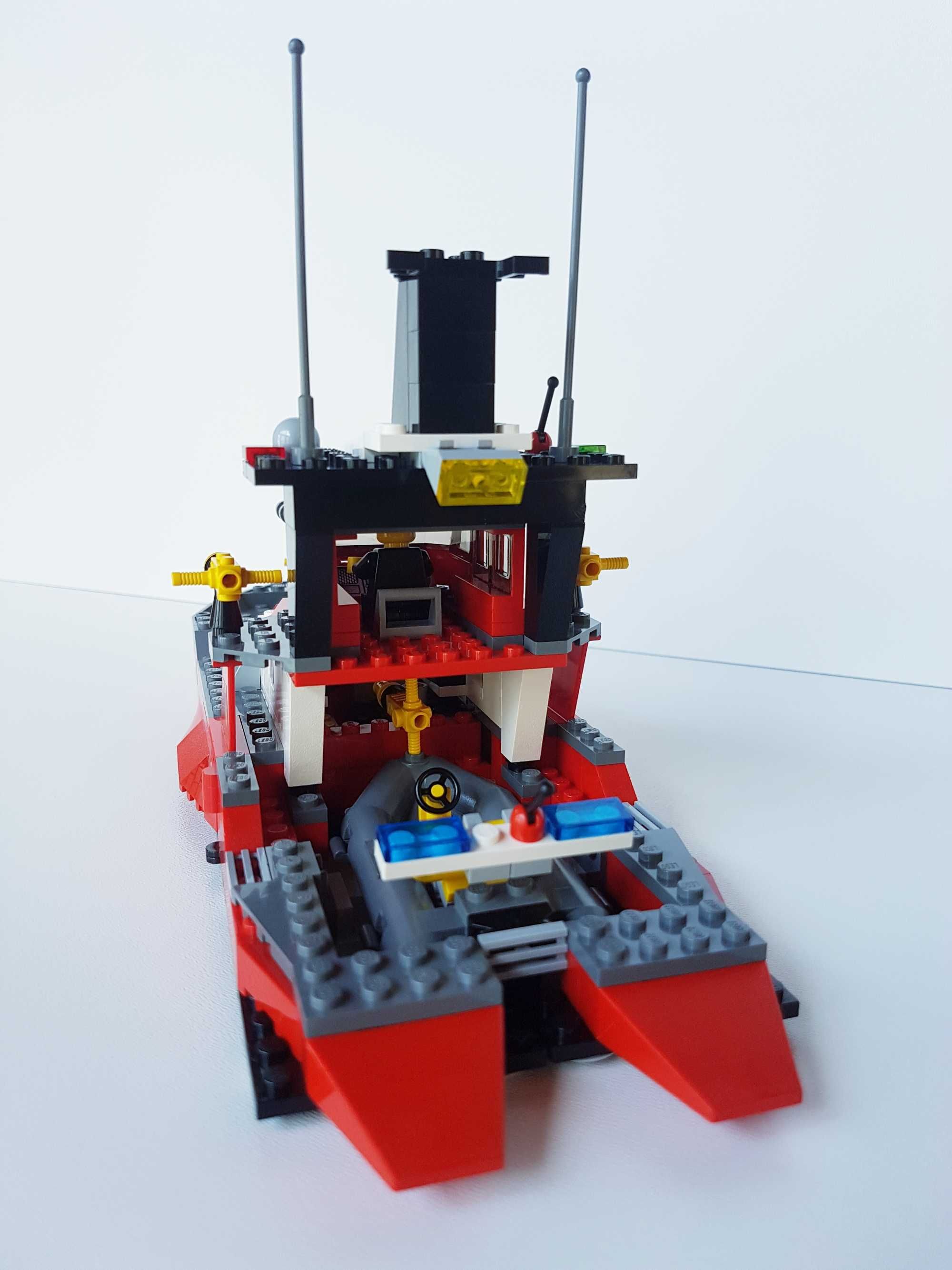 LEGO City 7046 Fire Command Craft