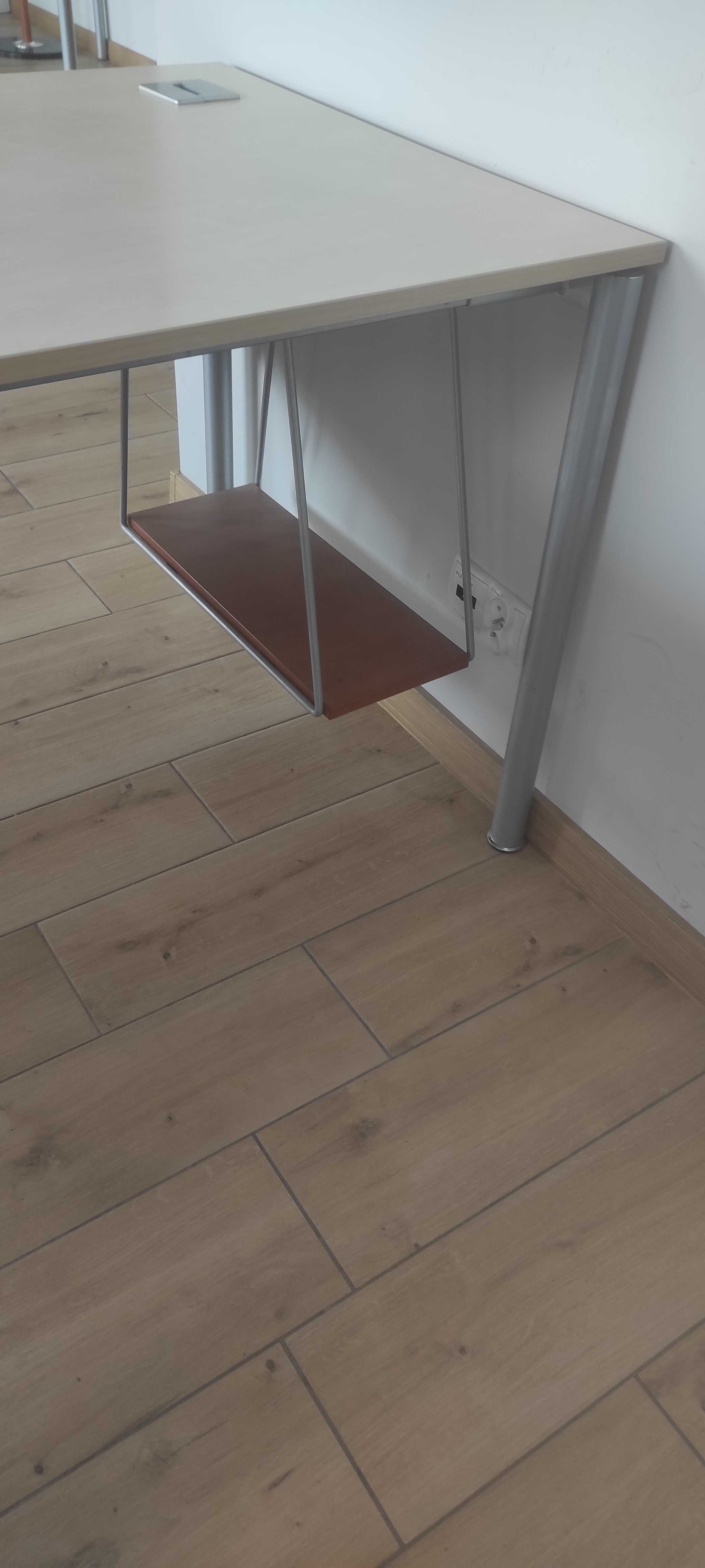 Meble biurowe 6 elementów. Zadbaj o ergonomiczne miejsce pracy!