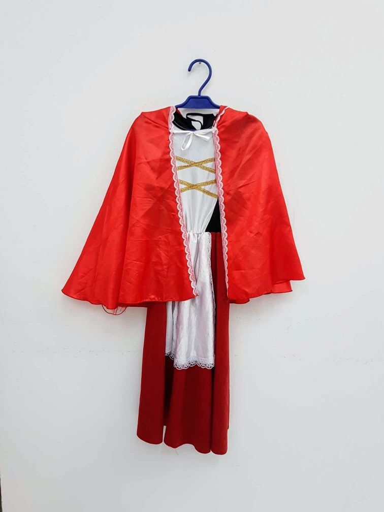 Strój karnawałowy sukienka Czerwony Kapturek 116-122 cm. A2270