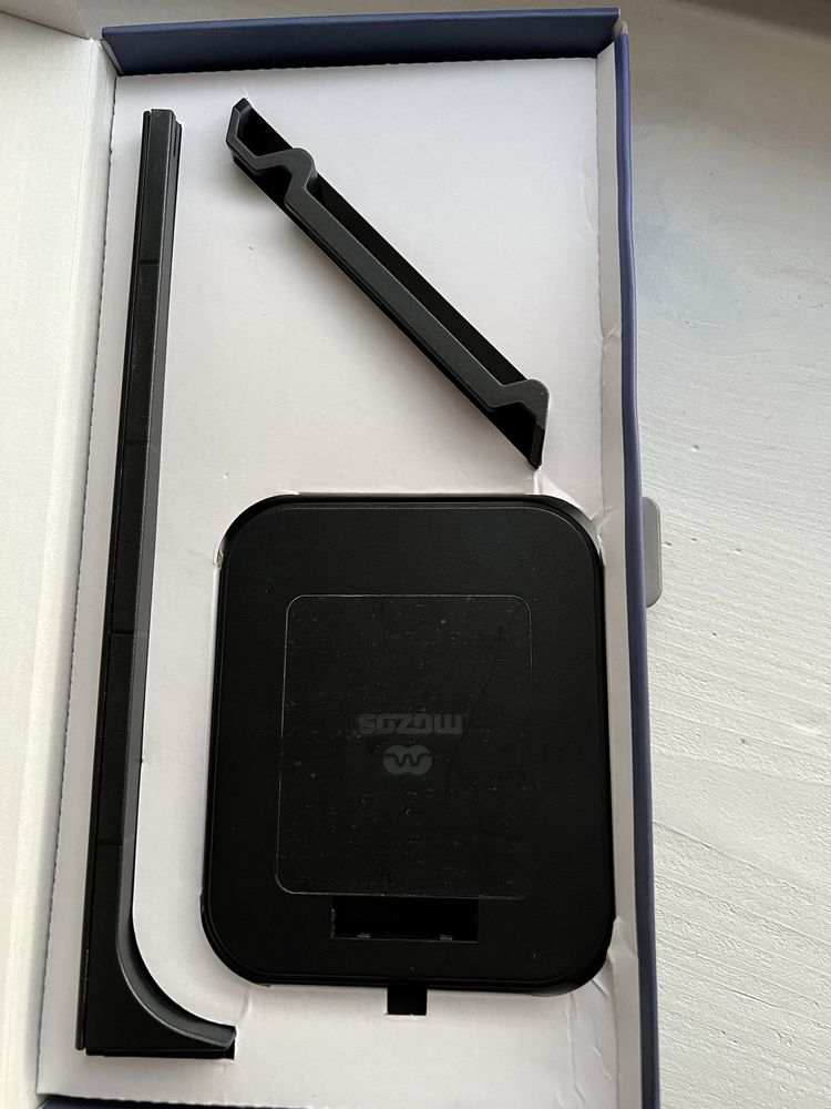 NOWY Gamingowy stojak słuchawkowy z podświetleniem LED USB