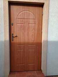 Drzwi szer 90 cm