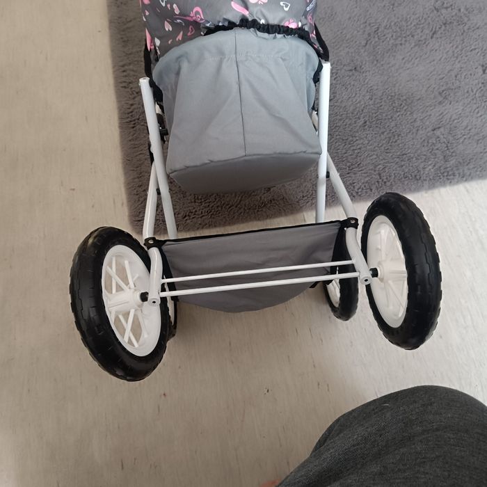 Коляска для кукол складная в хорошем состоянии