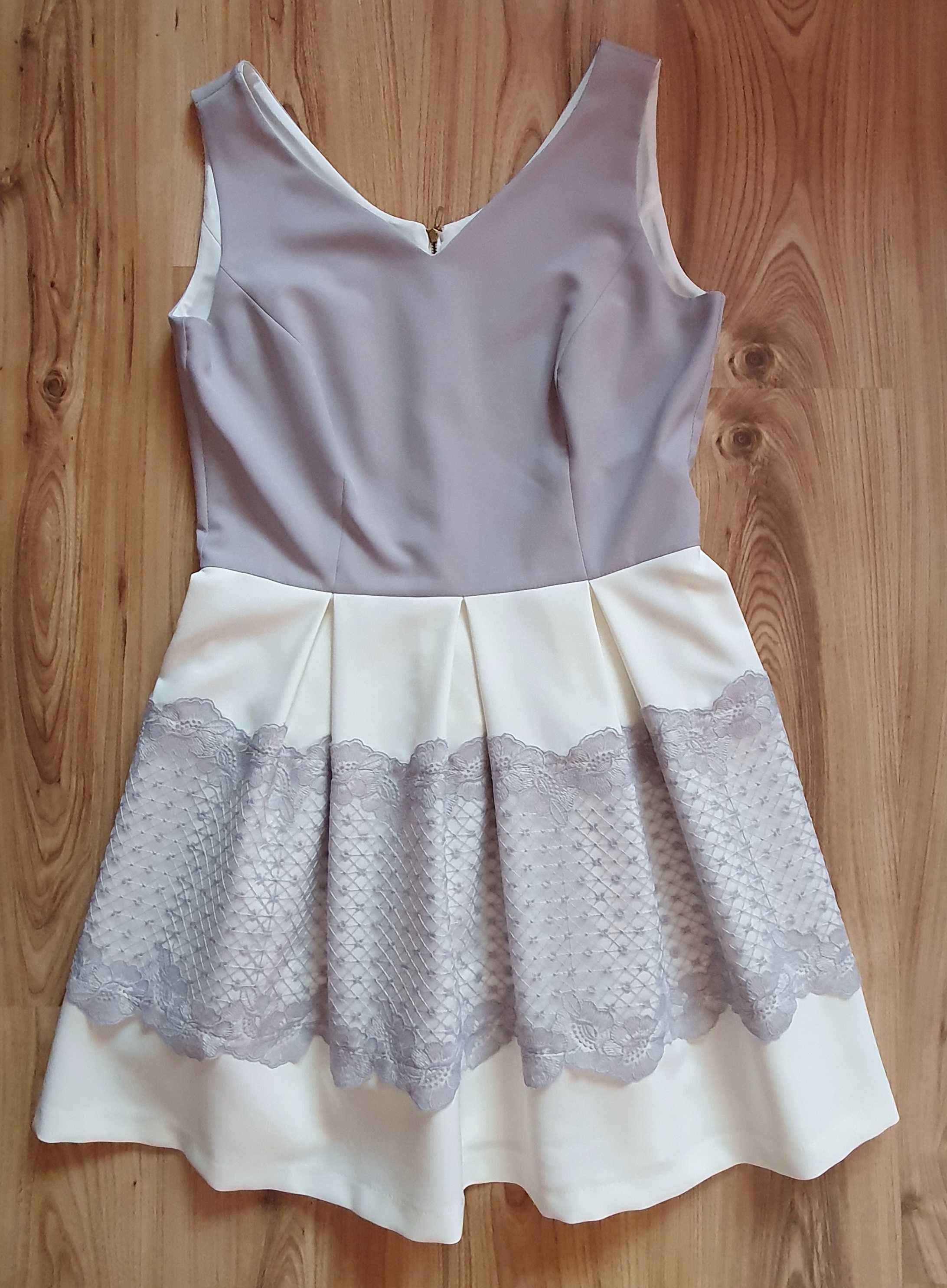 Szaro-biała sukienka