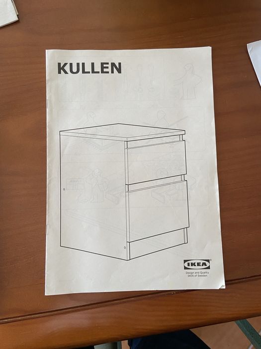 Mesinha de cabeceira Kullen (IKEA)