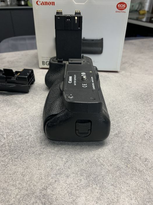 Grip BG-E11 Canon Uchwyt pionowy 5D mark III