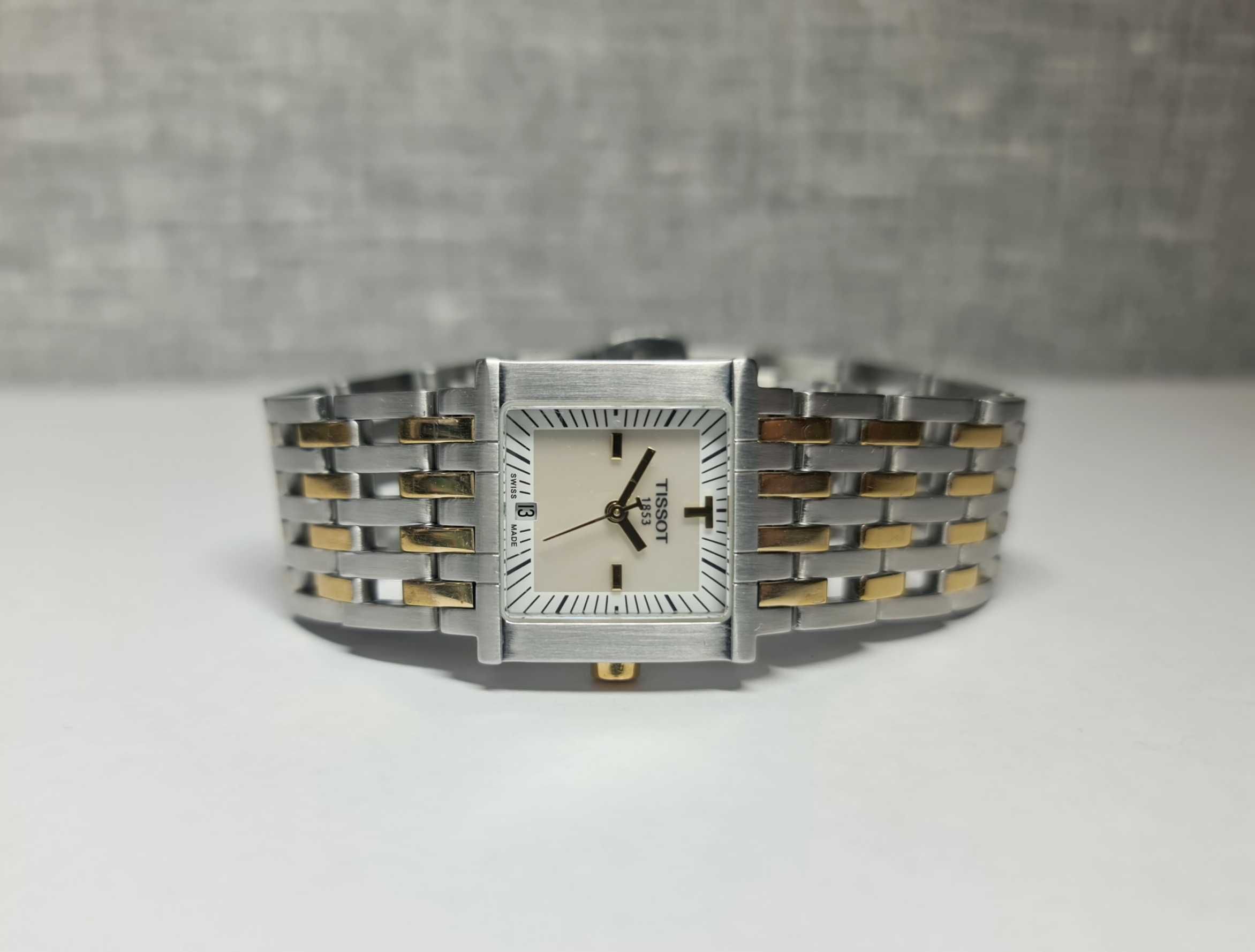 Жіночий годинник часы Tissot Swiss made Sapphire