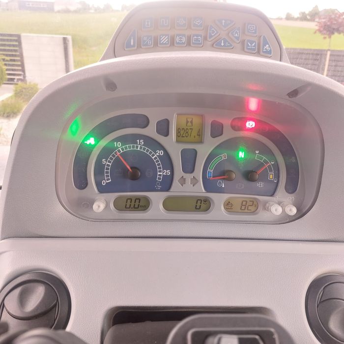 New Holland T 7.235