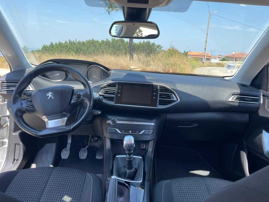 Peugeot 308 -- 1.5 HDI -- 175000 Km – 10/2018 – Revisão completa