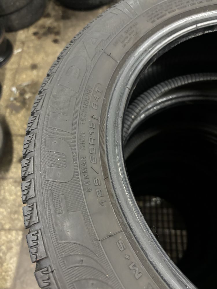 Para opon zimowych 185/60 R15 Fulda