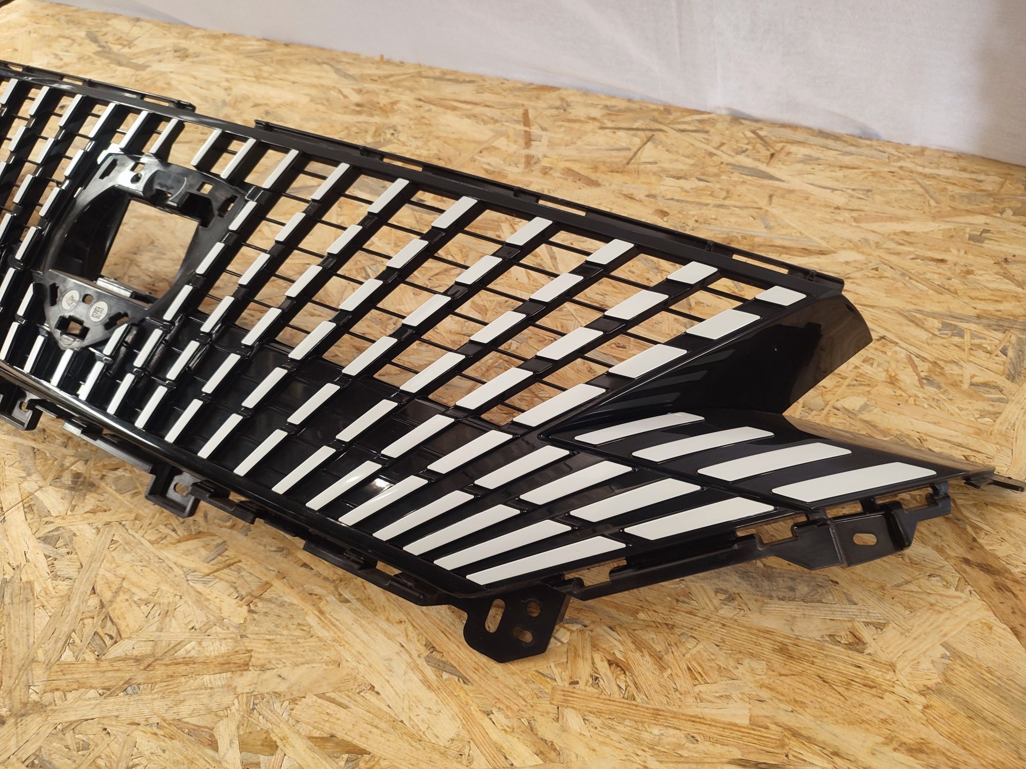 Grill Atrapa Peugeot 408 P54 22r-24r Oryginał