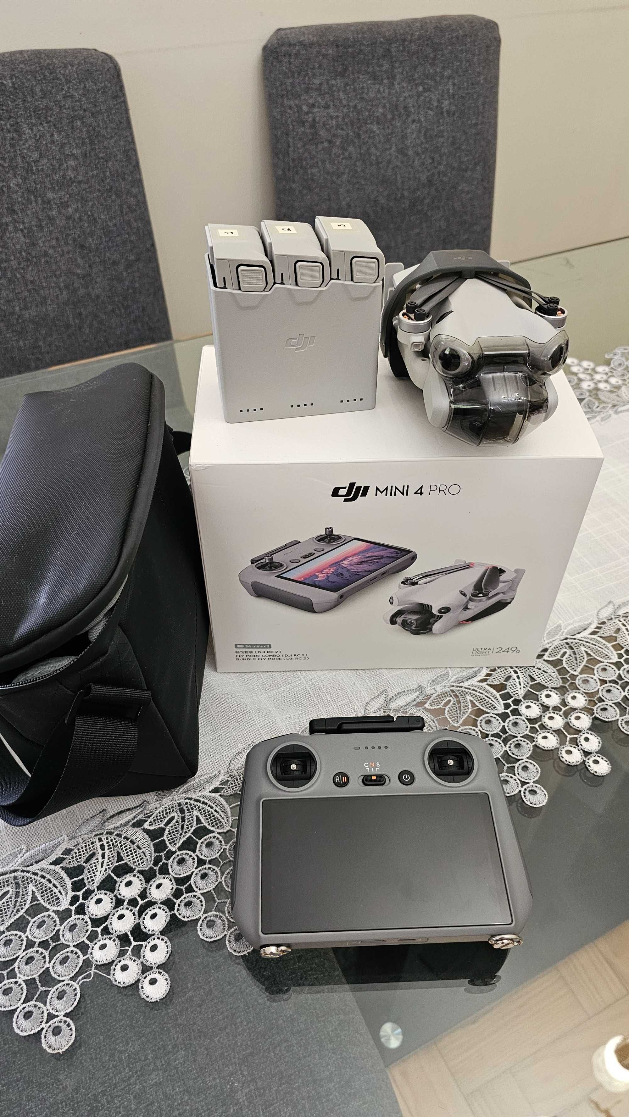 Dji mini 4 Pro Fly More Combo (RC2)
