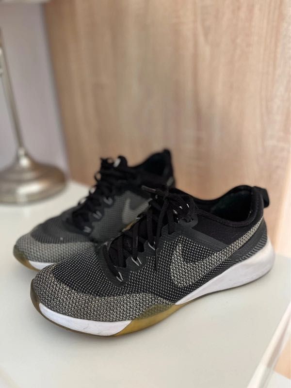 Nike Air Zoom Dynamic 40